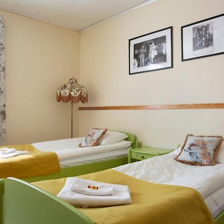 Motel Kaepylae Кеминмаа Экстерьер фото