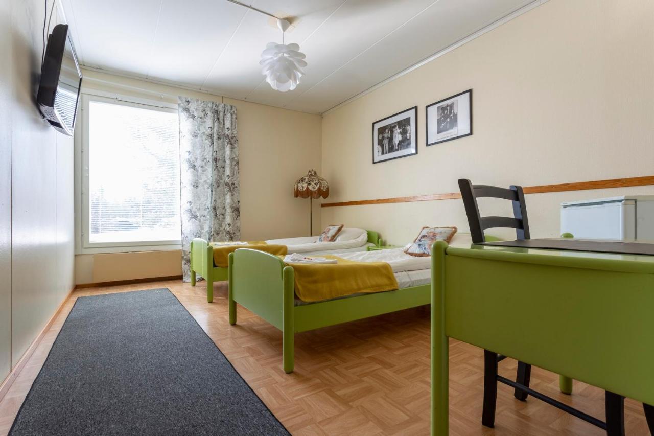 Motel Kaepylae Кеминмаа Экстерьер фото